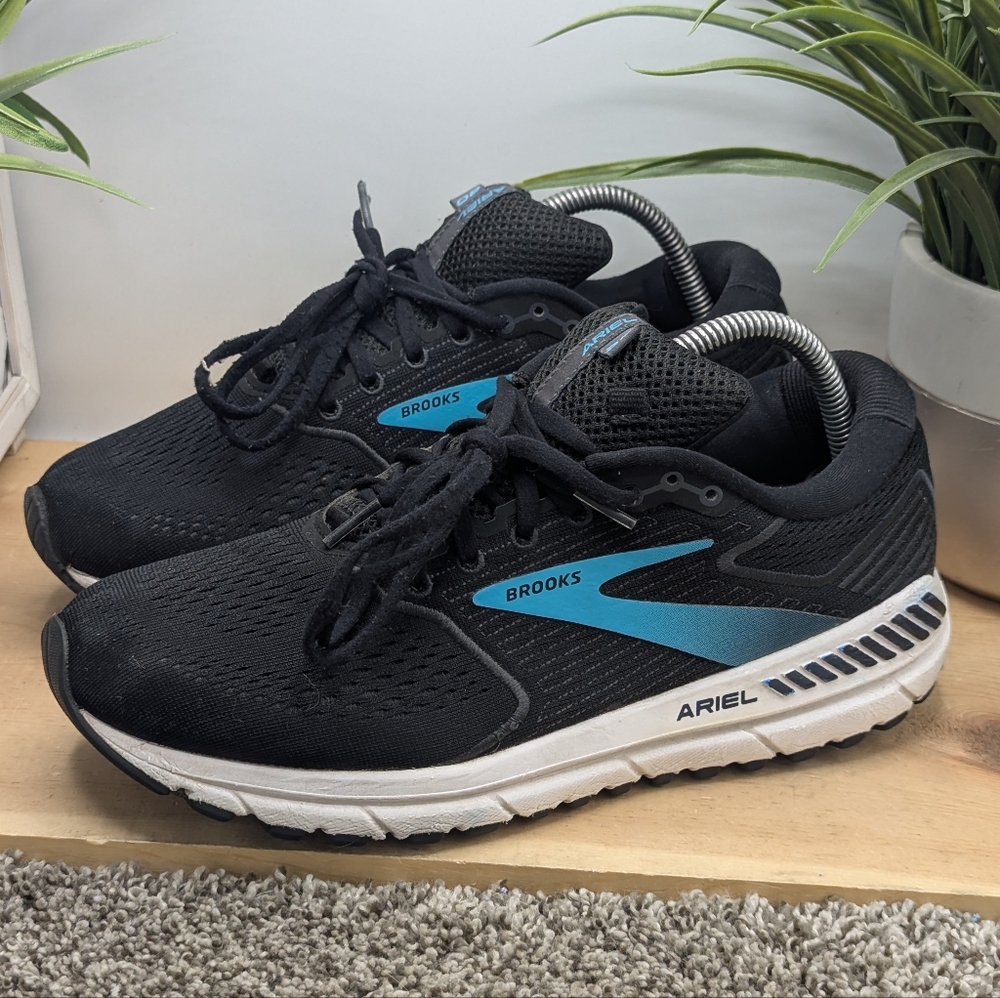 Brooks Ariel 20 Women's Size 9.5W Running Trail Shoes Walking Gym